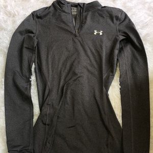 Fitted Under Armor Top